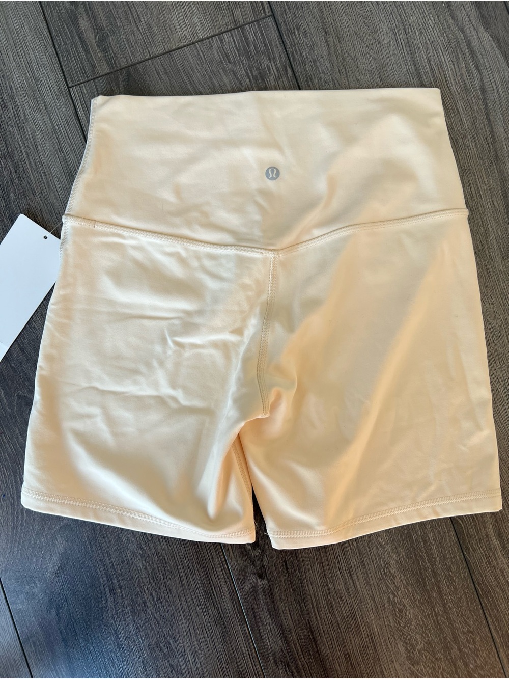Lululemon Align Buttercream High Rise Shorts 6inch Women’s Size 8 NEW with tags - Picture 7 of 8